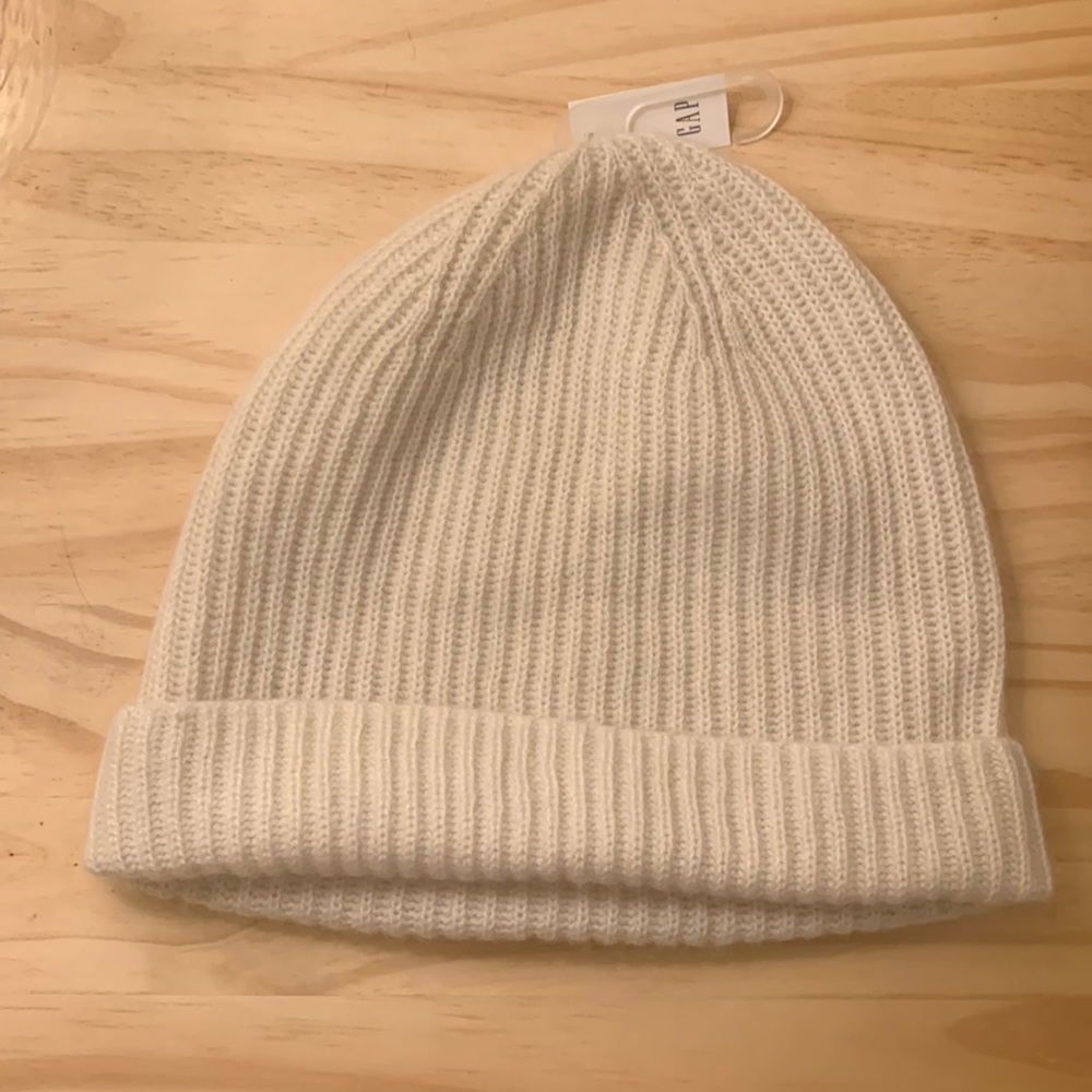 NWT Gap beanie